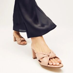 Margaux Carmine Mule Heeled Sandals in Blush Size 36.5 (medium width)